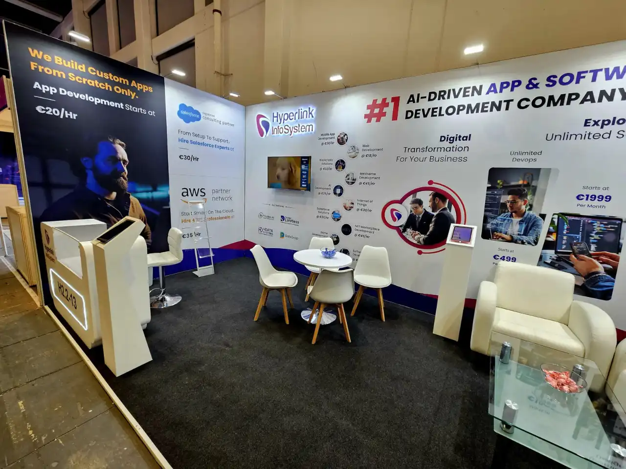 Hyperlink Exhibition Stand Design — GITEX 2025