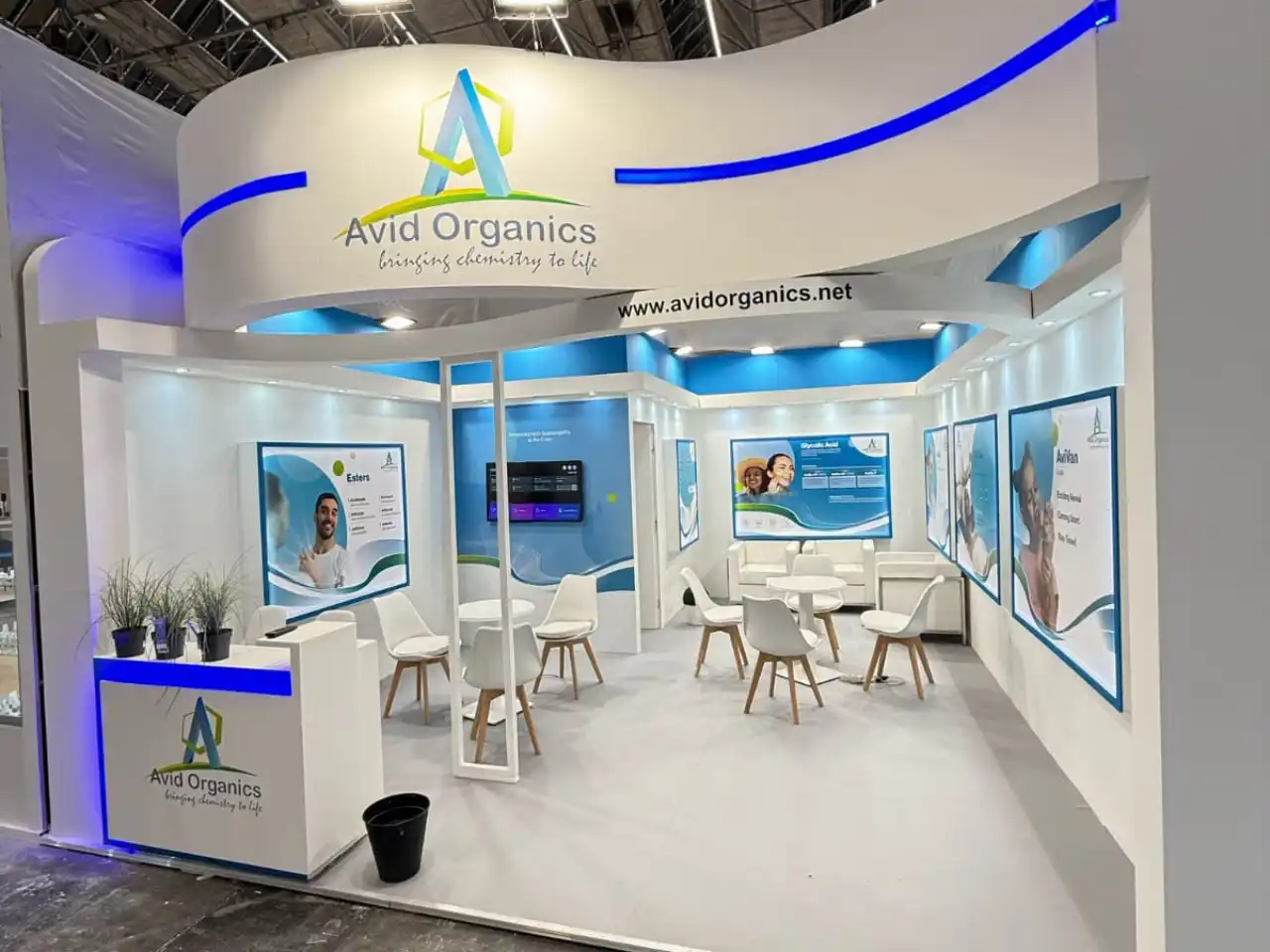 Avid Organics Exhibition Stand Design — In-Cosmetics Global 2025